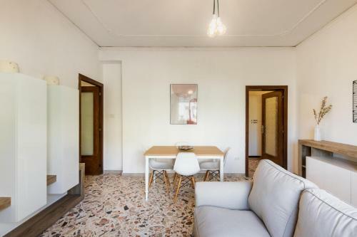 Trigona 4 Apartment