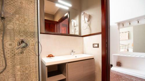 Hostal Welcomely - Cocco E Dessi Home