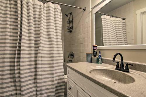 Lovely Ocean Pines Home With Loft And Pool Access