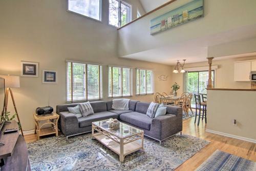 Lovely Ocean Pines Home With Loft And Pool Access