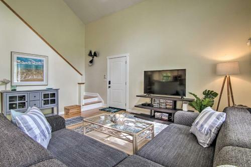 Lovely Ocean Pines Home With Loft And Pool Access