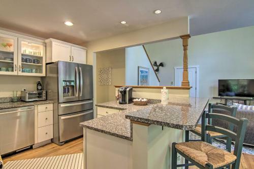 Lovely Ocean Pines Home With Loft And Pool Access