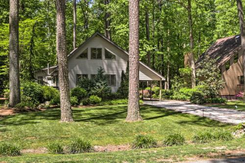 Lovely Ocean Pines Home With Loft And Pool Access