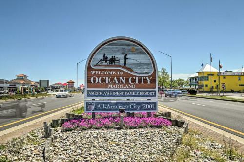 Lovely Ocean Pines Home With Loft And Pool Access