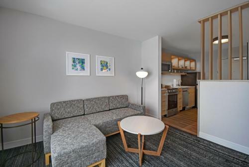 Hotel Towneplace Suites By Marriott Fall River Westport