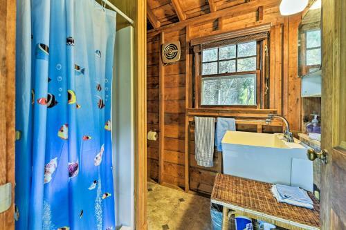 Mattapoisett House With 7 Acres And Private Beach