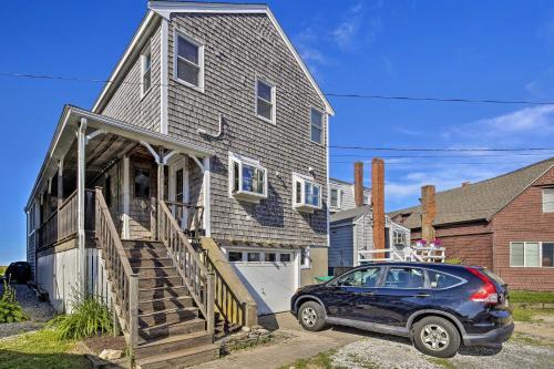 Oceanfront Cape Cod Home With Porch, Yard And Grill!