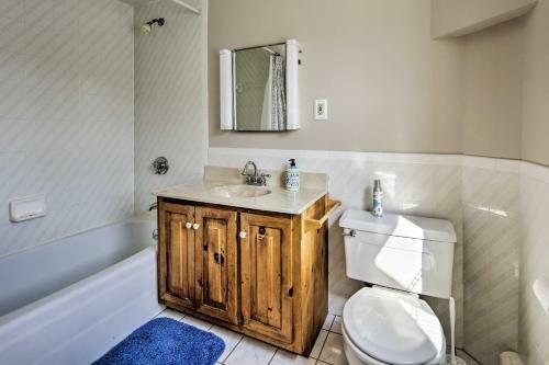 Oceanfront Cape Cod Home With Porch, Yard And Grill!