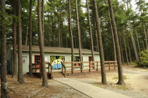 Gateway To Cape Cod Vacation Cottage 11