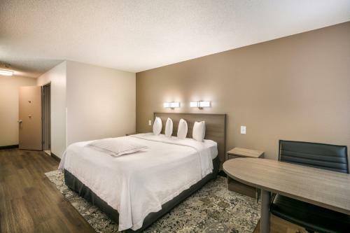 Hotel Red Roof Inn Plus+ Boston - Logan