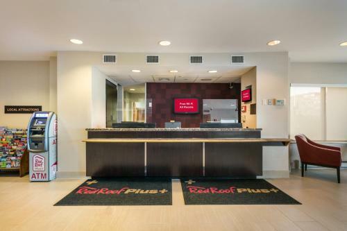 Hotel Red Roof Inn Plus+ Boston - Logan