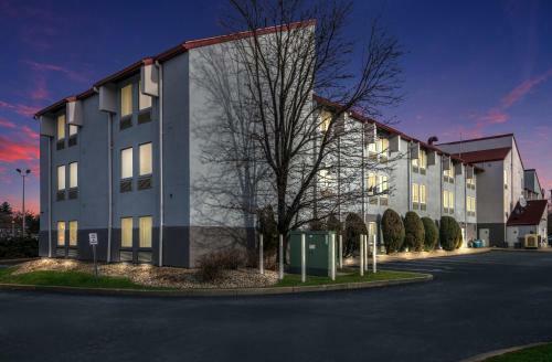 Hotel Red Roof Inn Plus+ Boston - Logan