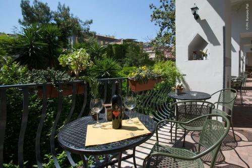 Bed & Breakfast The Bellini House By House In Naples