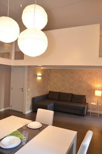 Acacia Apartment Naples Short Lease