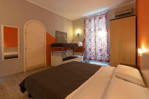 H Rooms Boutique Hotel