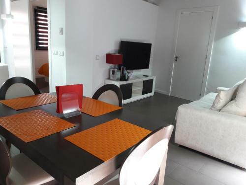 Apartaments Y Habitacions Entre Volcans