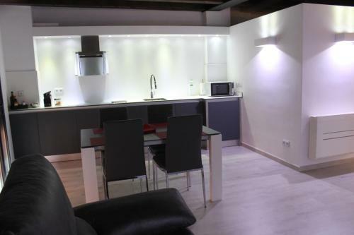Apartaments Y Habitacions Entre Volcans