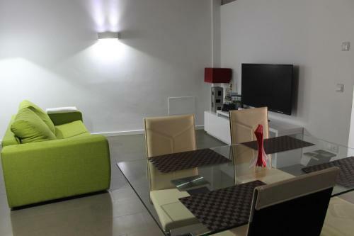 Apartaments Y Habitacions Entre Volcans