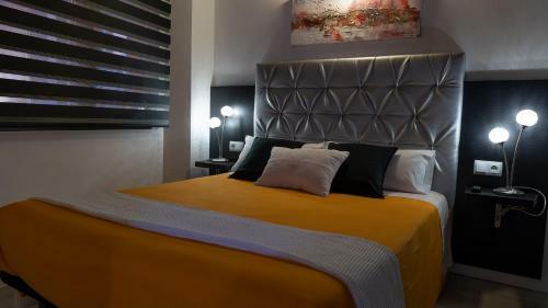 Apartaments Y Habitacions Entre Volcans
