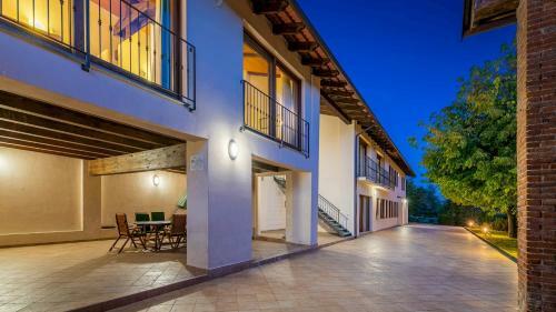 Villa Cascina La Valle 10&2