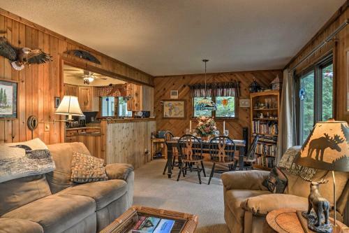 Idyllic Lake Leelanau Cottage With Dock And Fire Pit!