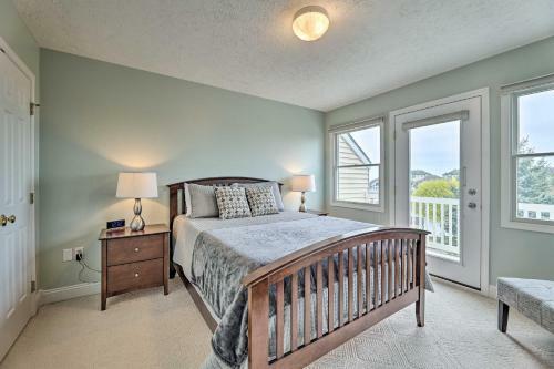 Apartamento Manistee Condo With Deck 300 Ft To Beachfront!