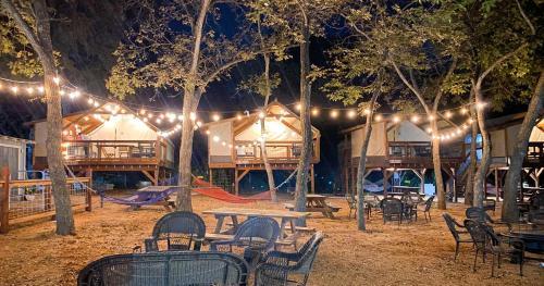 Geronimo Creek Retreat Getaway Cabin #8