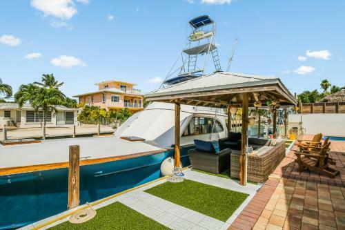Yellowtail Retreat
