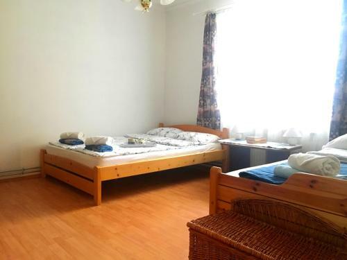 Villa Sebesty�n Apartments