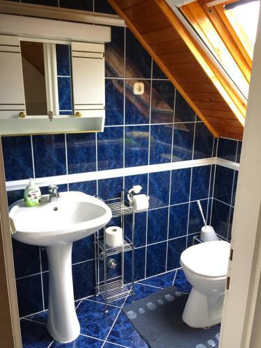 Villa Sebesty�n Apartments