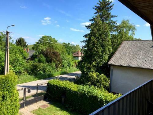 Villa Sebesty�n Apartments