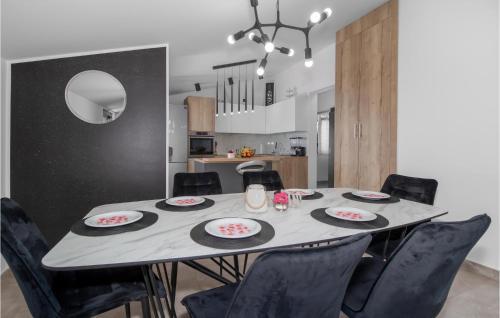 Nice Apartment In Crikvenica With Wifi And 2 Bedrooms