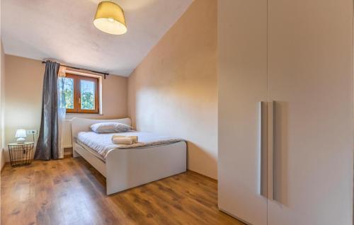 Awesome Apartment In Pula With Wifi And 5 Bedrooms
