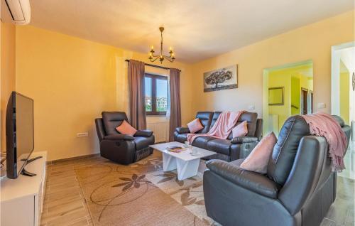 Awesome Apartment In Pula With Wifi And 5 Bedrooms