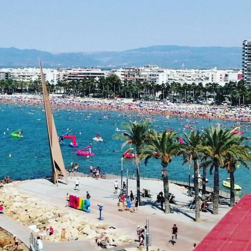 Apartamento Hawai , Climatizado, Para Disfrutar De La Playa
