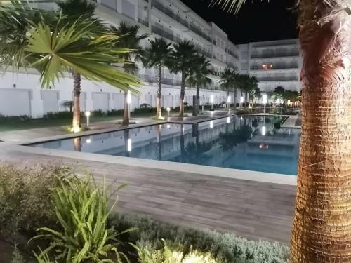 Superbe Apartement Avec Piscine Et Jardin Priv�