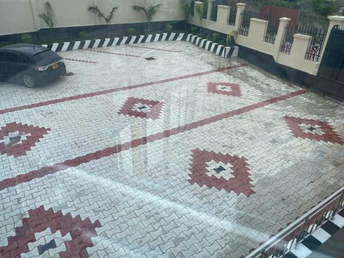 Vose Hotel