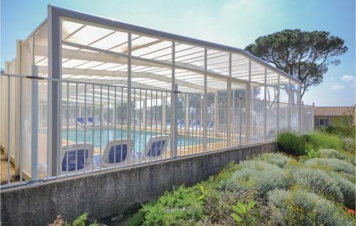 Two-bedroom Holiday Home In Calvisson