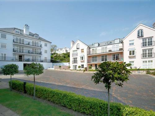 3 Combehaven