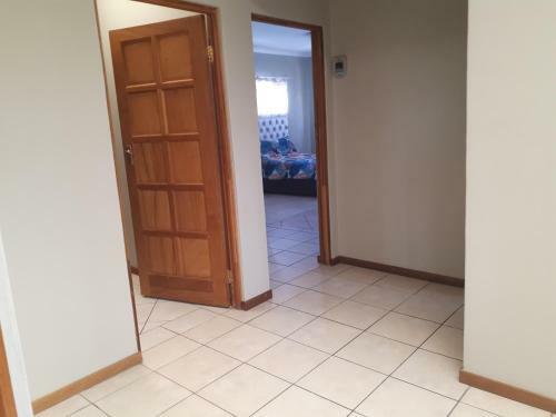 Cottage, Close To Uj, Milpark, Wits