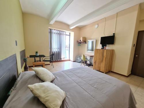 Hotel Galaxia