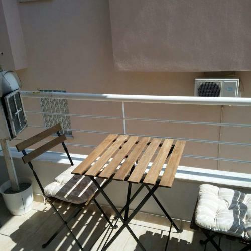Cozy 1 Bedroom Apartment Close To The Beach!