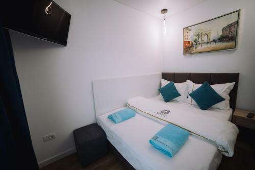 Signature Promenada Hotel Apartments