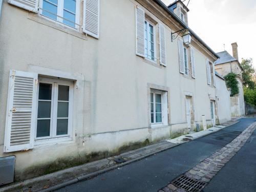 Calm And Comfortable Apartment In Bayeux