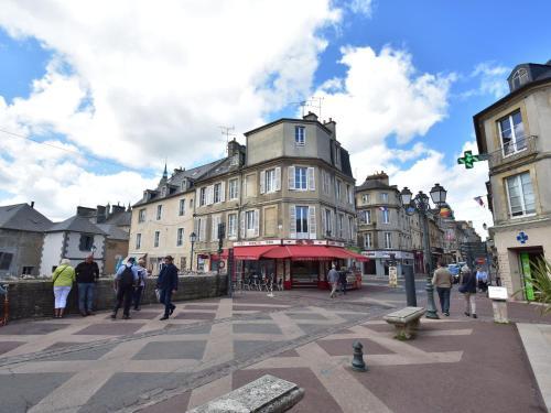 Calm And Comfortable Apartment In Bayeux