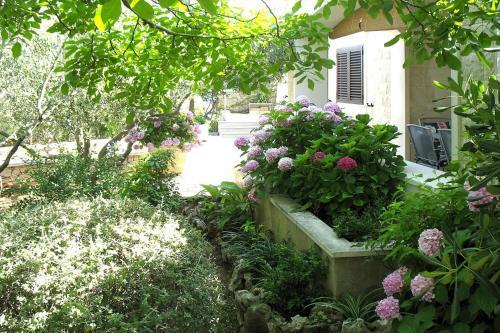 Holiday Home, Selca - Villa Spila, 6 Ppl