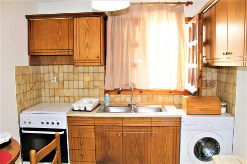 Seaside Maisonette By The Sea