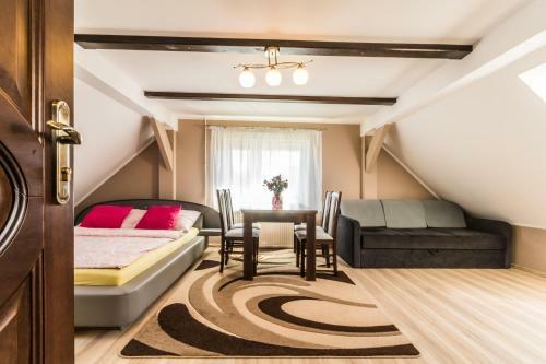 Cavilla - Pokoje I Apartamenty