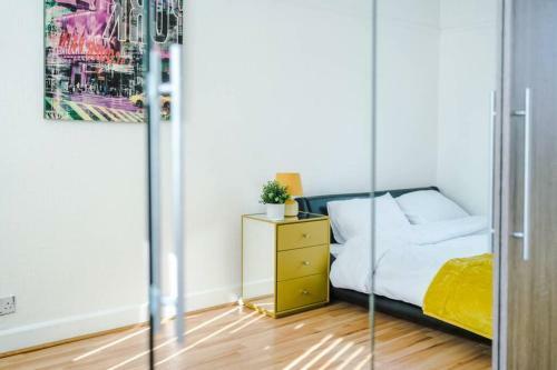 Apartamento Spacious & Luxurious, Peaceful Modern 3 Bed Home