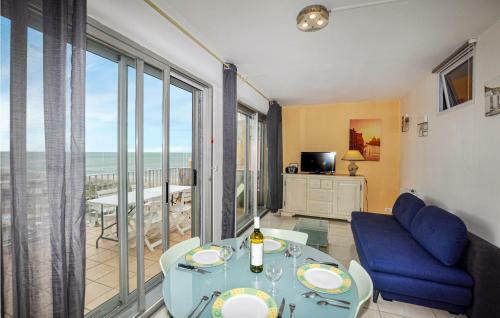 Amazing Apartment In Le Barcar�s With 1 Bedrooms